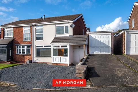 Pennine Road, Bromsgrove, Worcestershire, B61