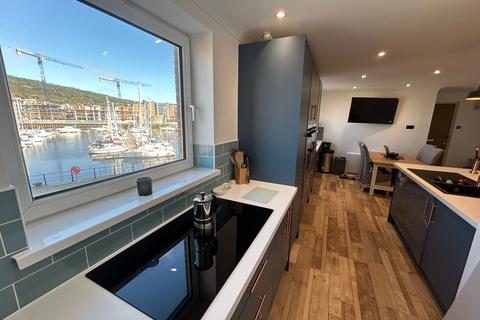 3 bedroom apartment for sale, Pocketts Wharf, Maritime Quarter, SA1