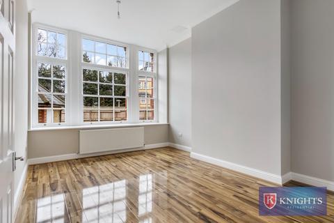 1 bedroom property to rent, Penrose House, Newsholme Drive, Winchmore Hill, London, N21