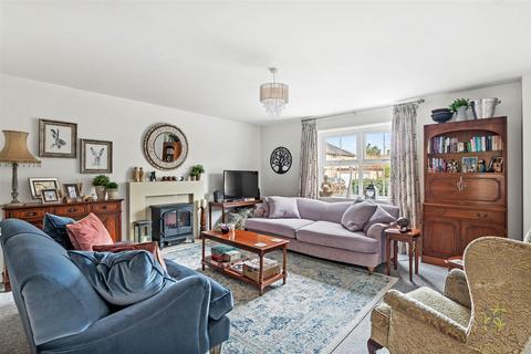 3 bedroom townhouse for sale, John Martin Square, Evesham WR11