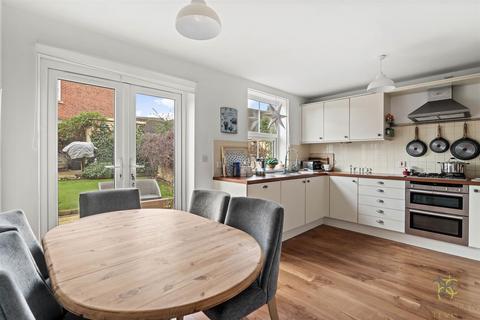 3 bedroom townhouse for sale, John Martin Square, Evesham WR11