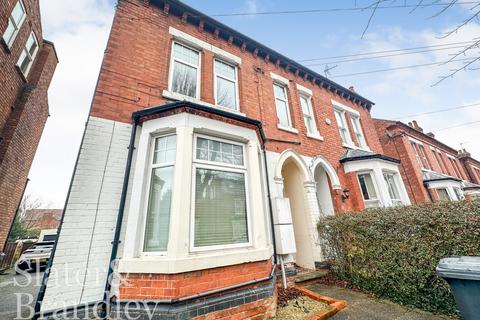 4 bedroom terraced house to rent, 32 Chaworth Road, West Bridgford, Nottingham