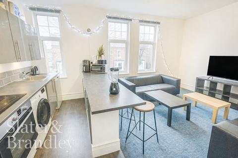 4 bedroom terraced house to rent, 32 Chaworth Road, West Bridgford, Nottingham