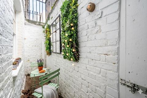 1 bedroom apartment for sale, Sekforde Street, Clerkenwell, EC1R