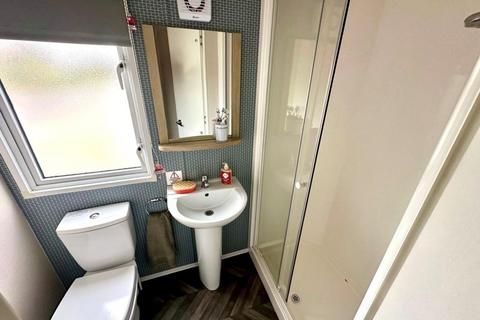 2 bedroom park home for sale, Dovercourt Holiday Park