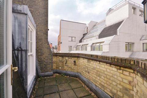 1 bedroom flat for sale, Crusader House, 14 Pall Mall, St James's, London, SW1Y