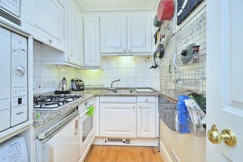 1 bedroom flat for sale, Crusader House, 14 Pall Mall, St James's, London, SW1Y