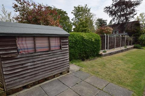 undefined, Middle Road, Lymington, Hampshire. SO41 9HE