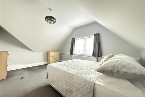 2 bedroom flat to rent, Craven Park, London, NW10