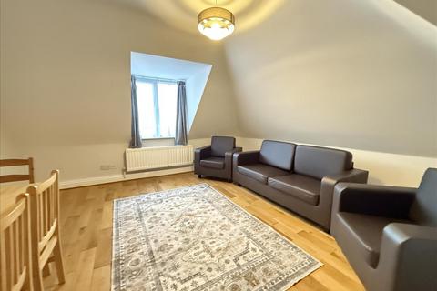 2 bedroom flat to rent, Craven Park, London, NW10