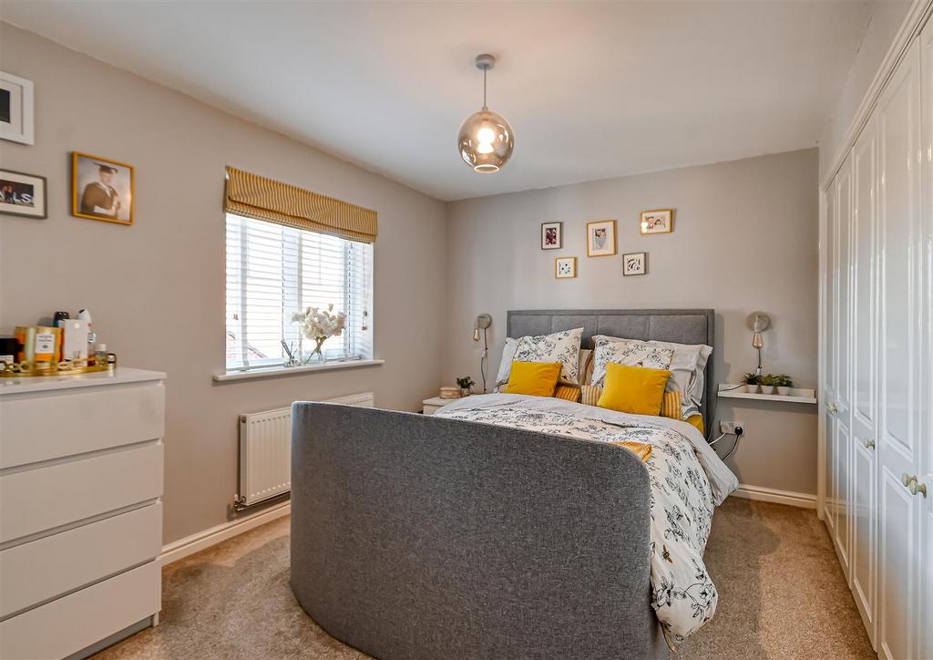 38 Hazledine Way-12.jpg