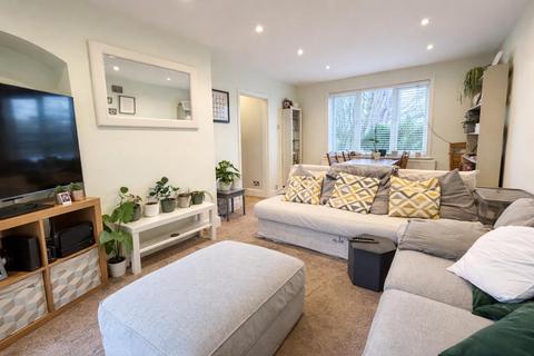 undefined, Altrincham Road, Manchester