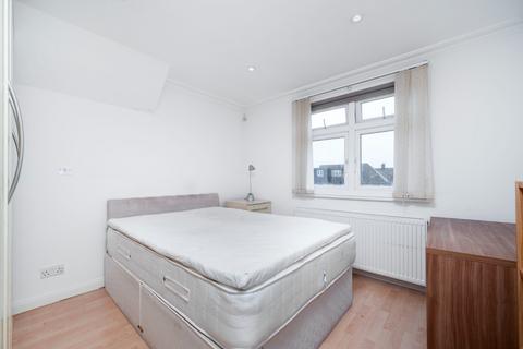 2 bedroom flat for sale, Woodstock Avenue, Golders Green NW11
