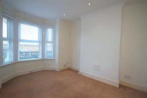 2 bedroom flat to rent, Goodwin Road, London, W12 9