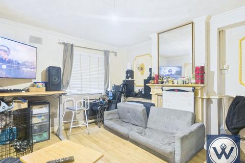 3 bedroom terraced house for sale, Holborn Road , London , E13 8PA