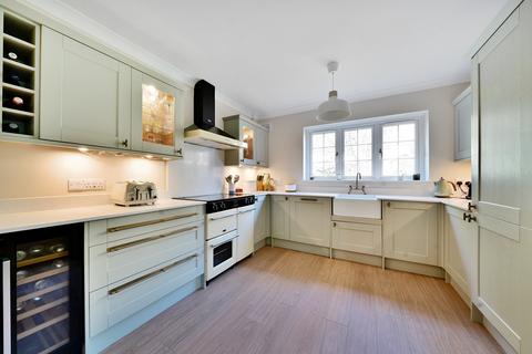 undefined, Lyall Close, Swindon, Wilts, SN25