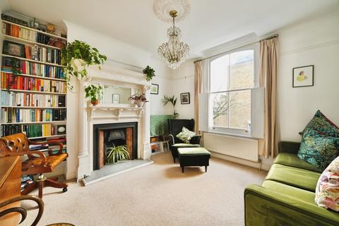 1 bedroom flat for sale, Tollington Way, London, N7
