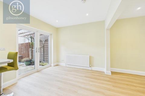 undefined, Manningtree Road, Ruislip HA4