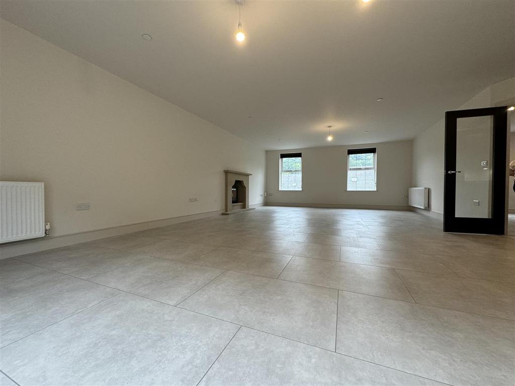 Open plan living/dining