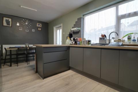 4 bedroom semi-detached house for sale, Foldings Parade, Scholes, Cleckheaton, West Yorkshire, BD19