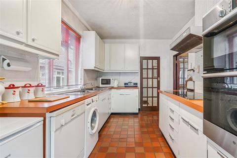 2 bedroom detached house for sale, Broken Gate Lane, Tatling End