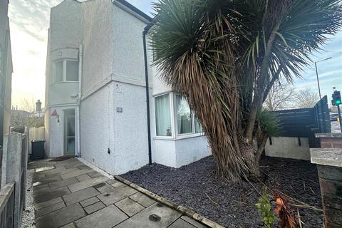 undefined, Harlington Road East, Feltham