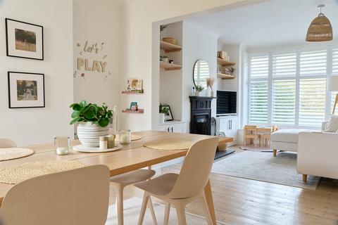 2 bedroom terraced house for sale, Christchurch Road, New Milton, Hampshire, BH25
