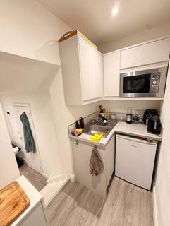 House share to rent, Mitcham Road, London