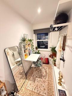 House share to rent, Mitcham Road, London