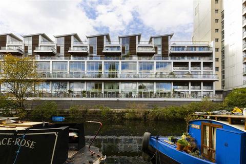 undefined, Palmers Road, London E2