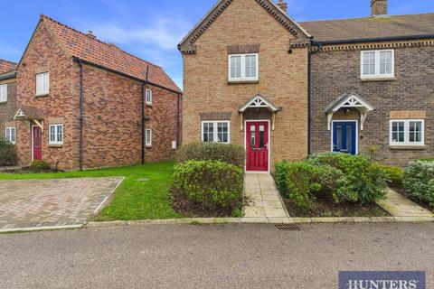 2 bedroom end of terrace house for sale, Turnberry Drive, The Bay, Filey