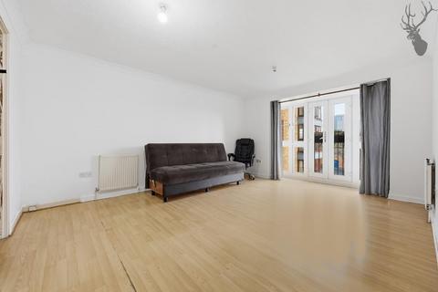 2 bedroom flat to rent, Tidworth Road, Bow E3