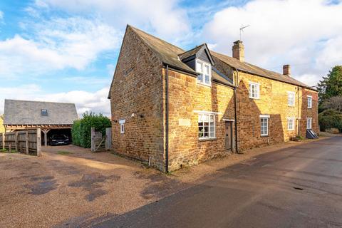 undefined, Tanners Lane Adderbury Banbury, Oxfordshire, OX17 3ET