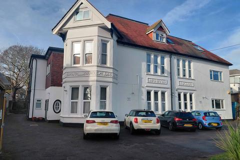 undefined, FIRST FLOOR ONE BEDROOM FLAT, LOCATED CLOSE TO THE CLIFF TOP AND BEACH AT BOSCOMBE