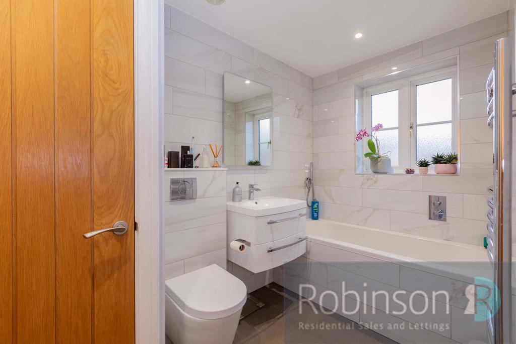 38 Lancastria Mews-17