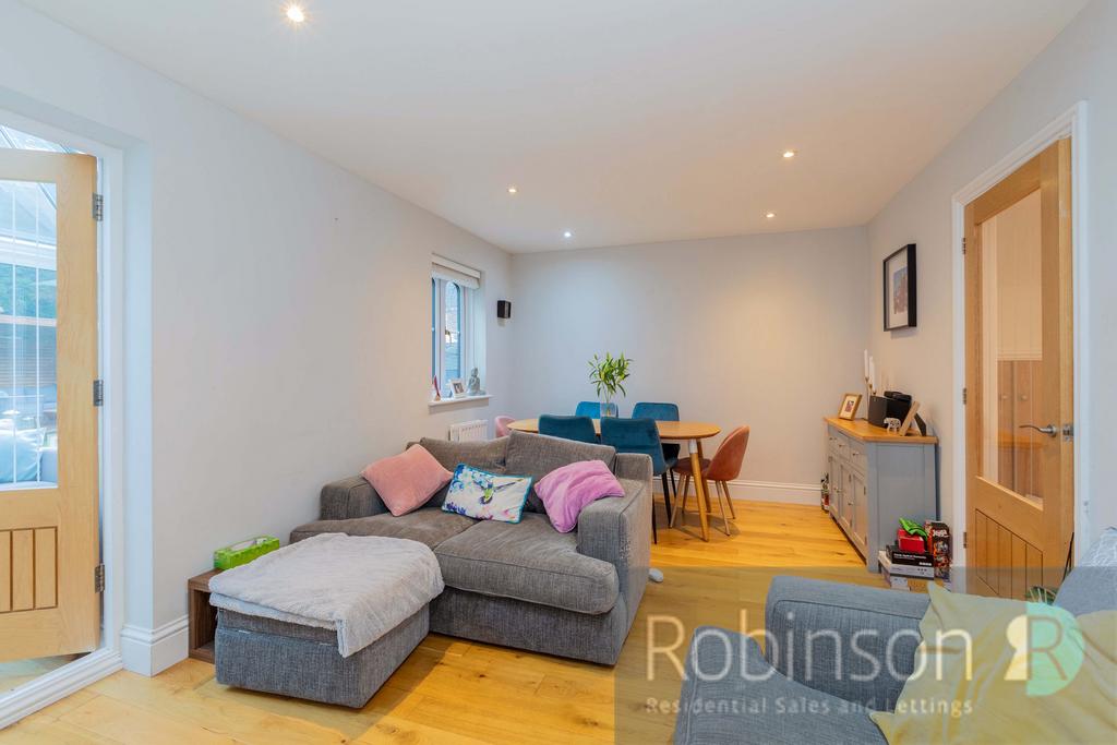 38 Lancastria Mews-10