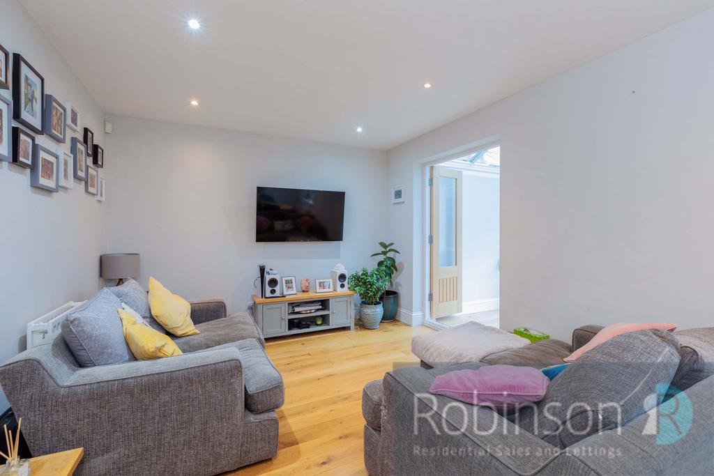 38 Lancastria Mews-9