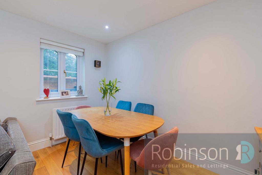 38 Lancastria Mews-11