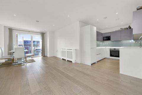3 bedroom flat to rent, 2 Wilkinson Close, London NW2