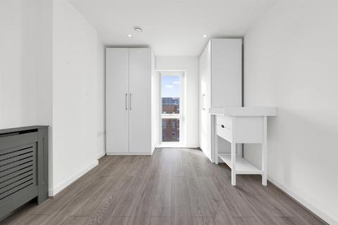 3 bedroom flat to rent, 2 Wilkinson Close, London NW2