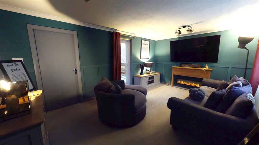 Dining Lounge