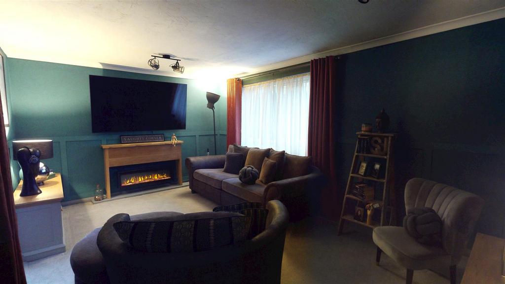 Dining Lounge