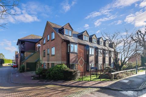 1 bedroom flat for sale, Breakspear Court, The Crescent, WD5