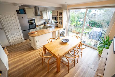 3 bedroom semi-detached house for sale, Langley Vale, Epsom