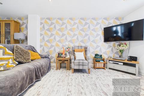 2 bedroom terraced house for sale, Sedlescombe Road North, St. Leonards-On-Sea