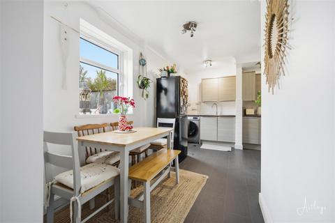 2 bedroom end of terrace house for sale, Penderry Road, Penlan, Swansea