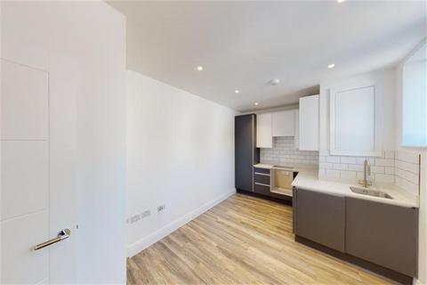 undefined, High Road, South Woodford, E18