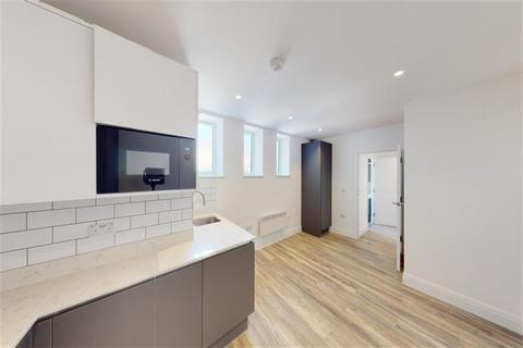 undefined, High Road, South Woodford, E18