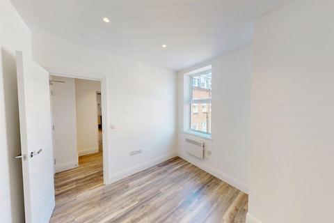 1 bedroom apartment to rent, High Road, South Woodford, E18