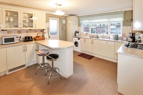 3 bedroom detached house for sale, Thompsons Lane, Denmead